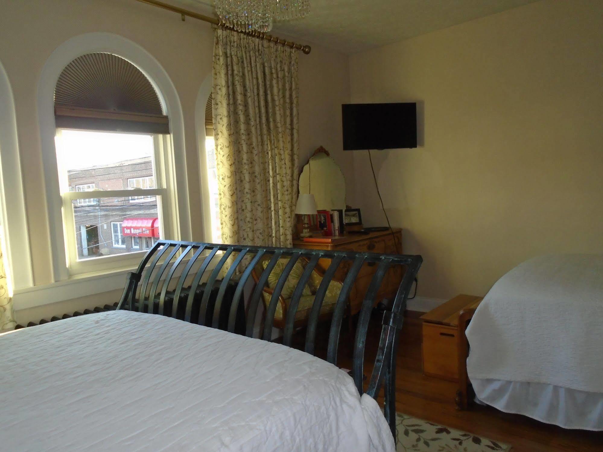 Connellsville Bed And Breakfast Bagian luar foto
