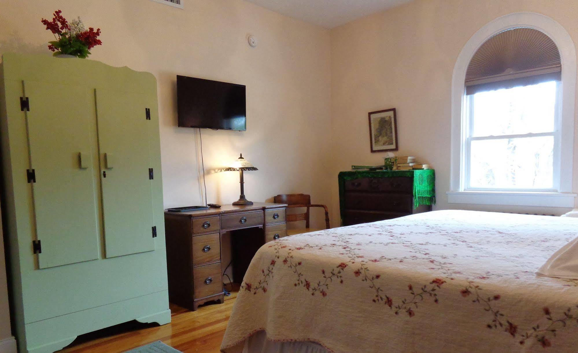 Connellsville Bed And Breakfast Bagian luar foto