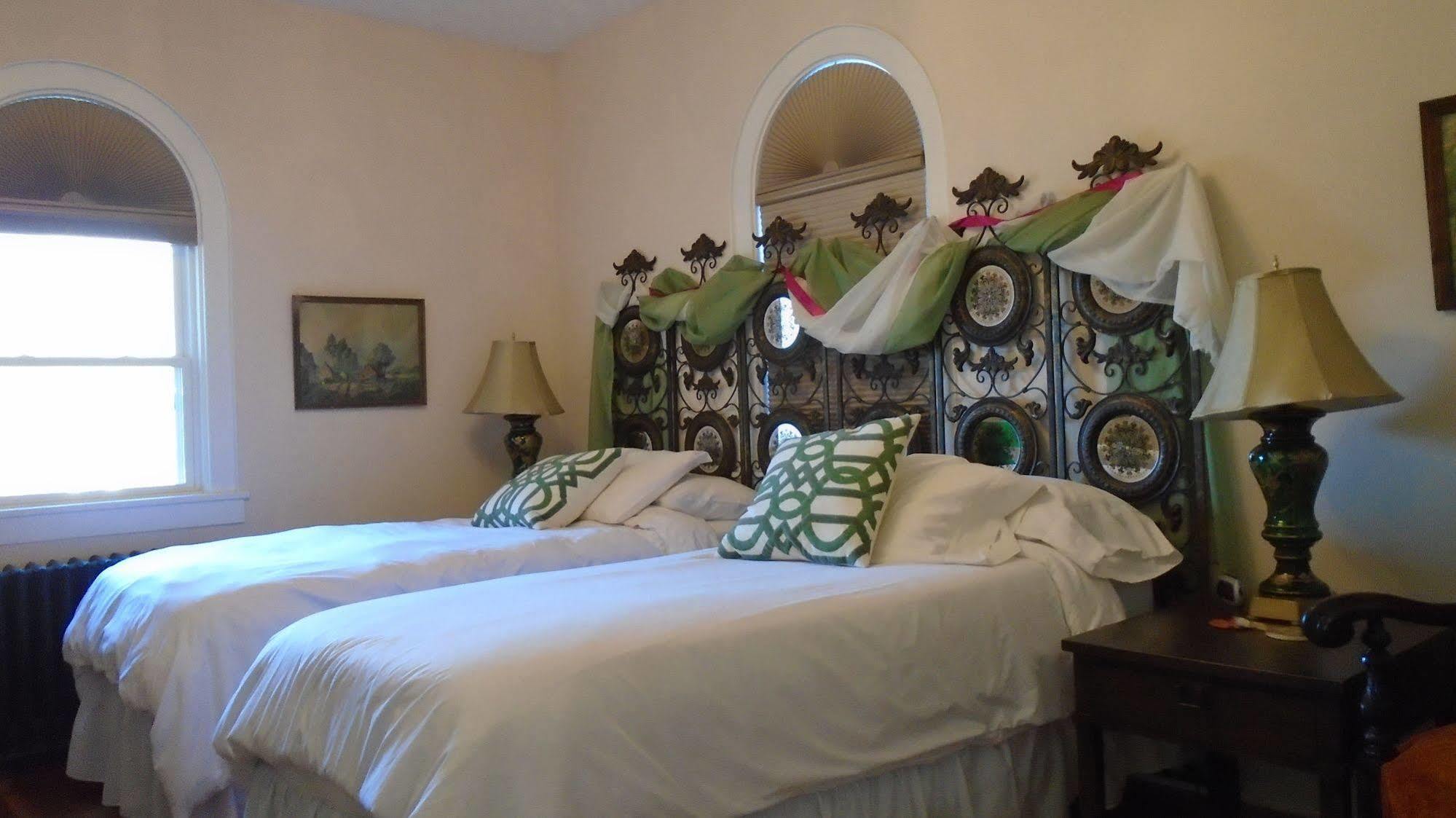 Connellsville Bed And Breakfast Bagian luar foto